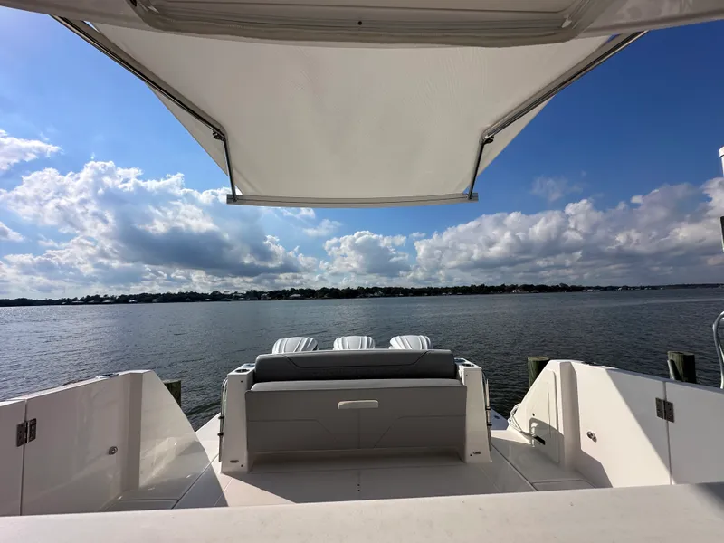 Slide: The Image of Regal 38 SAV 2026 - 25