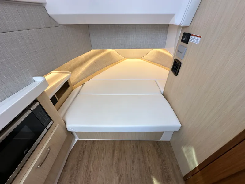 Slide: The Image of Regal 38 SAV 2026 - 31