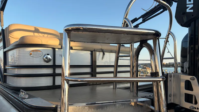 Slide: The Image of Harris SL240 2018 - 12