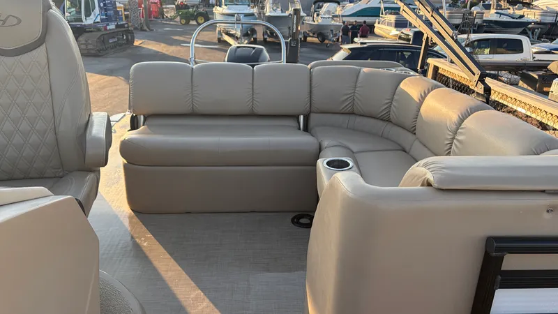 Slide: The Image of Harris SL240 2018 - 15