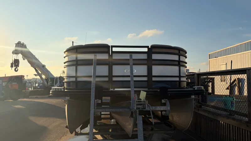 Slide: The Image of Harris SL240 2018 - 2