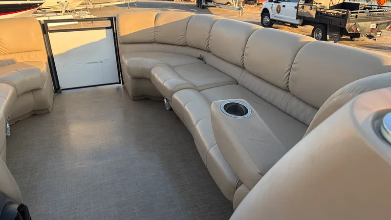 Slide: The Image of Harris SL240 2018 - 27