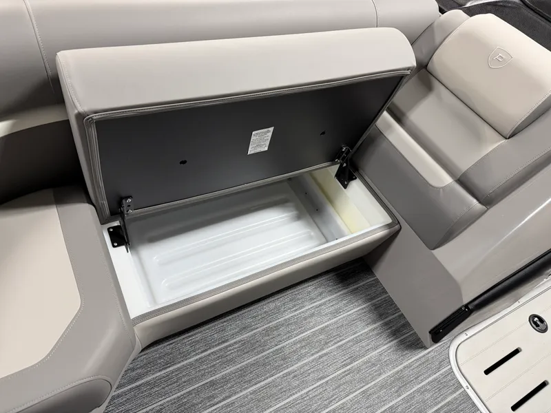 Slide: The Image of Premier 230 SUNSATION 2026 - 21