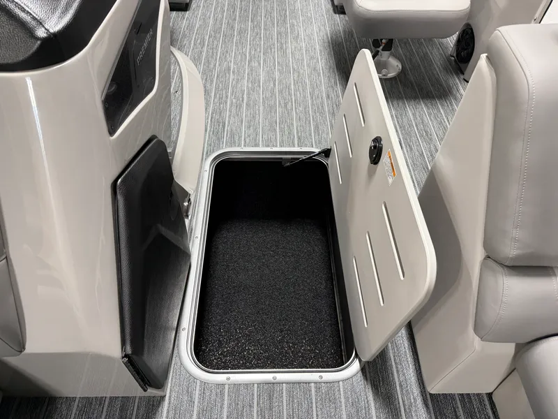 Slide: The Image of Premier 230 SUNSATION 2026 - 25