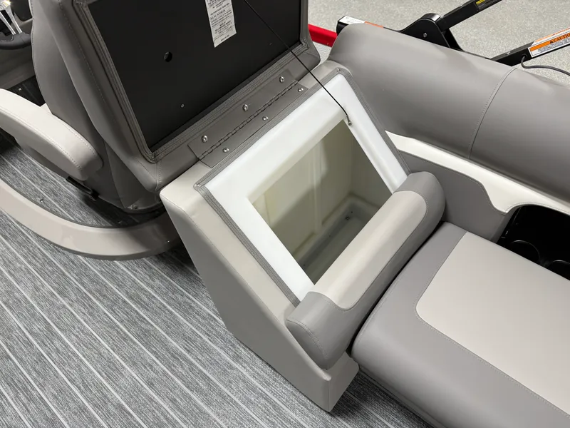 Slide: The Image of Premier 230 SUNSATION 2026 - 55