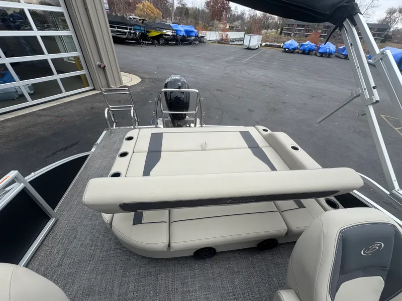 Slide: The Image of Barletta ARIA 20UC 2024 - 10