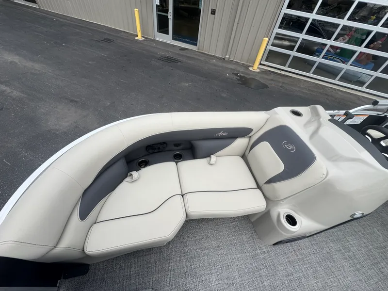 Slide: The Image of Barletta ARIA 20UC 2024 - 13