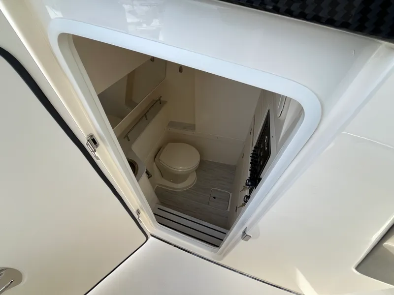 Slide: The Image of Scout 288 LXF 2026 - 17