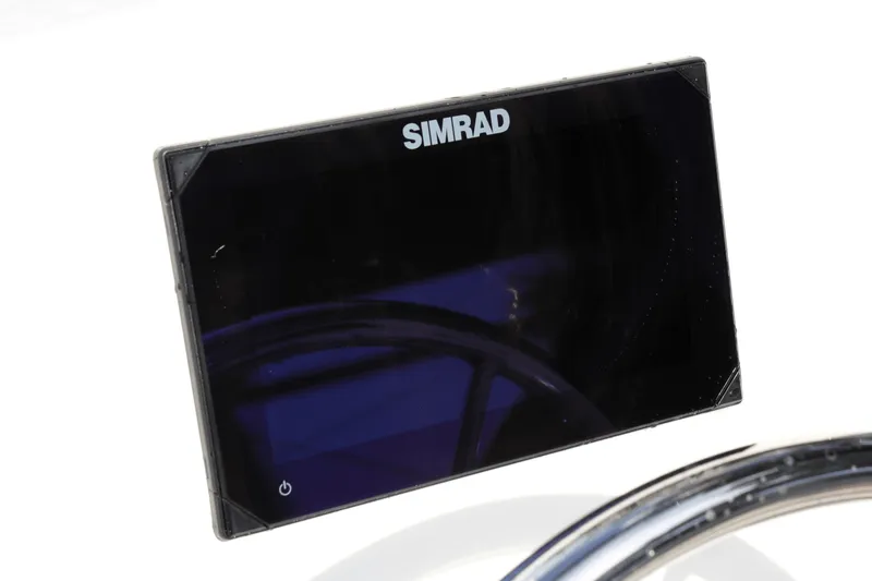 Slide: The Image of Boston Whaler 150 Montauk 2025 - 14