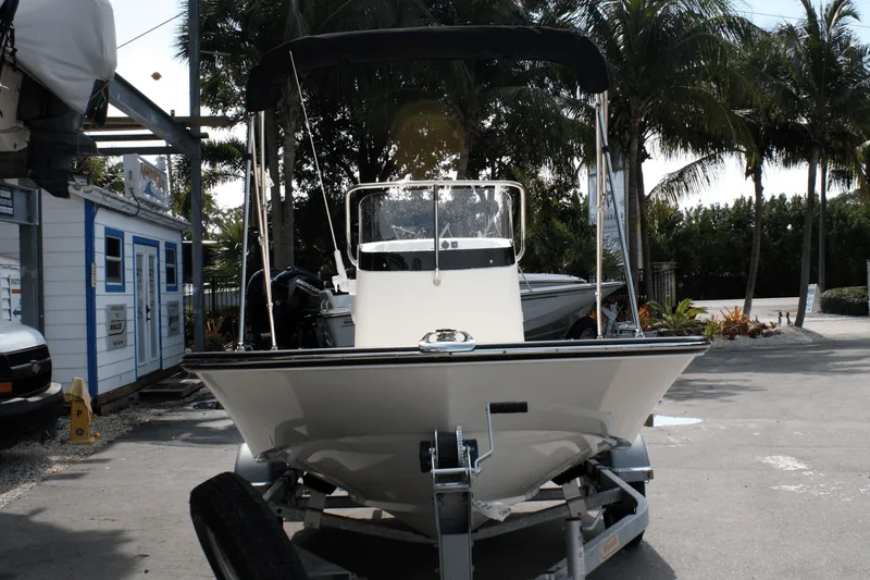 Slide: The Image of Boston Whaler 150 Montauk 2025 - 7