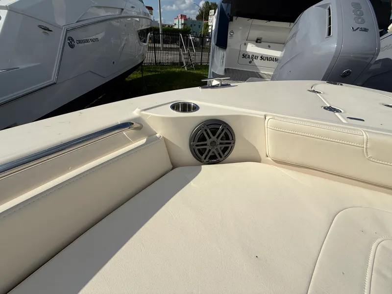 Slide: The Image of Grady-White 281 CE 2026 - 11