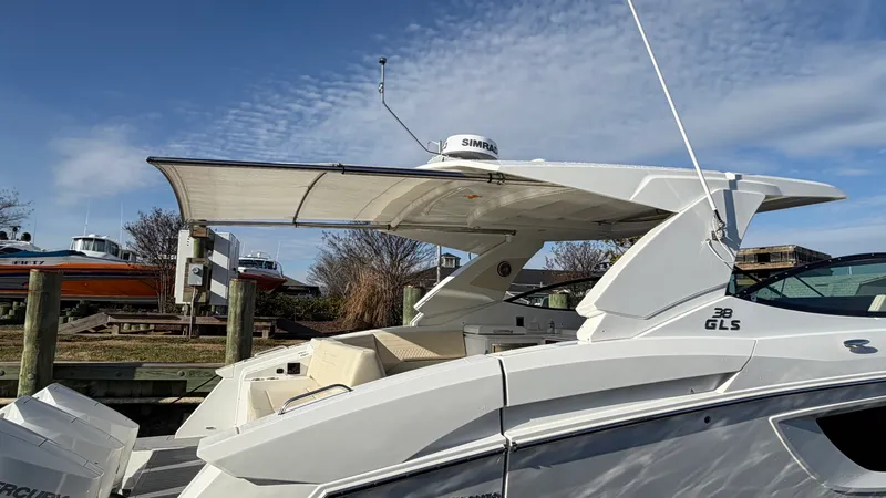 Slide: The Image of Cruisers Yachts 38 GLS Outboard 2025 - 14