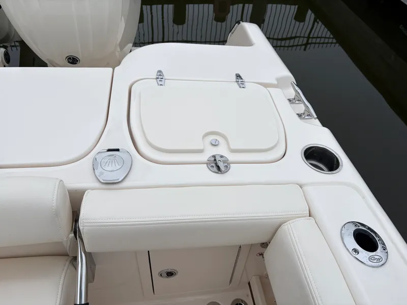 Slide: The Image of Grady-White Fisherman 257 2026 - 26