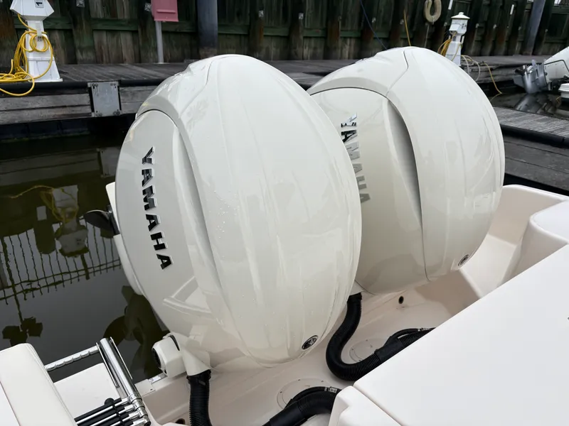 Slide: The Image of Grady-White Fisherman 257 2026 - 28