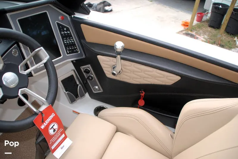 Slide: The Image of Mastercraft X22 Saltwater Edition 2022 - 13597249