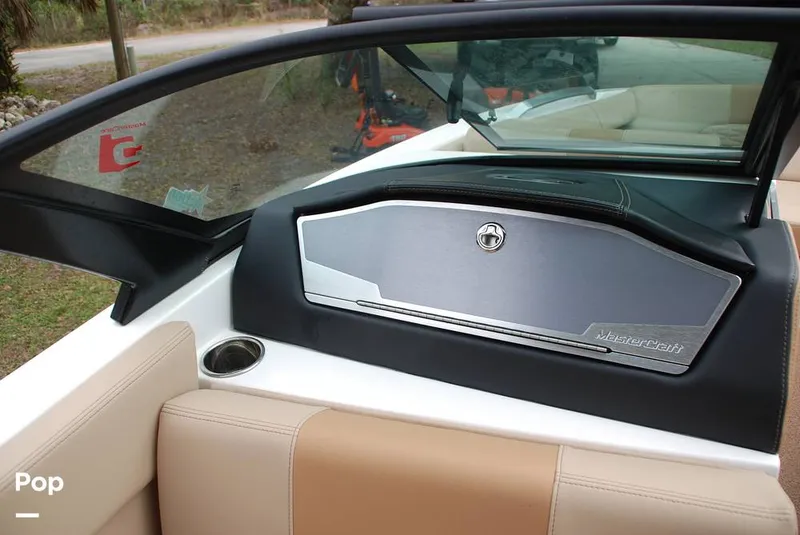 Slide: The Image of Mastercraft X22 Saltwater Edition 2022 - 13597252