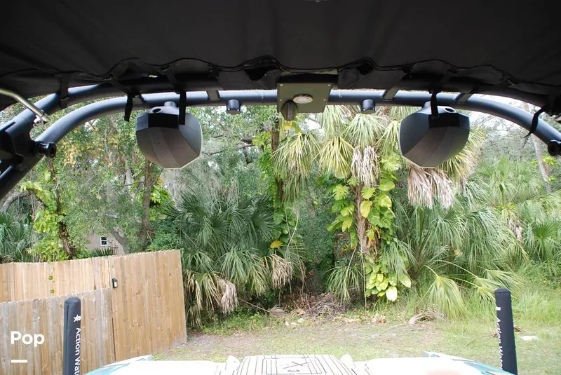 Slide: The Image of Mastercraft X22 Saltwater Edition 2022 - 13597269