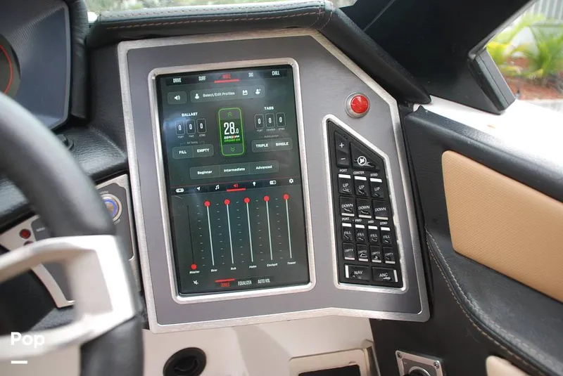 Slide: The Image of Mastercraft X22 Saltwater Edition 2022 - 13597284