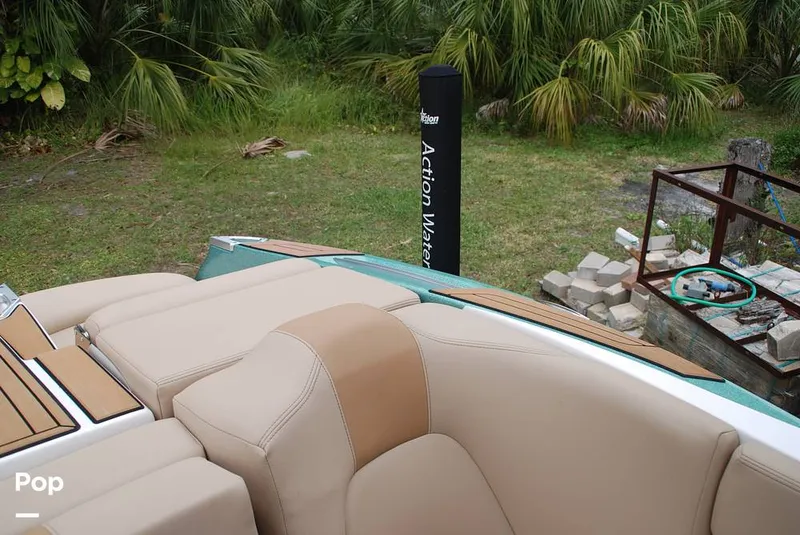 Slide: The Image of Mastercraft X22 Saltwater Edition 2022 - 13597292