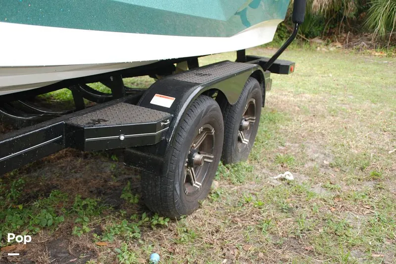 Slide: The Image of Mastercraft X22 Saltwater Edition 2022 - 13597299