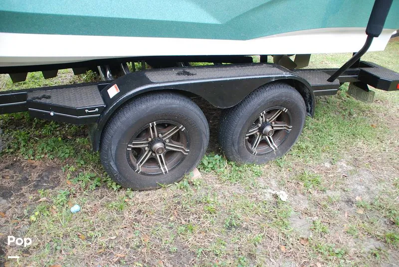 Slide: The Image of Mastercraft X22 Saltwater Edition 2022 - 13597309