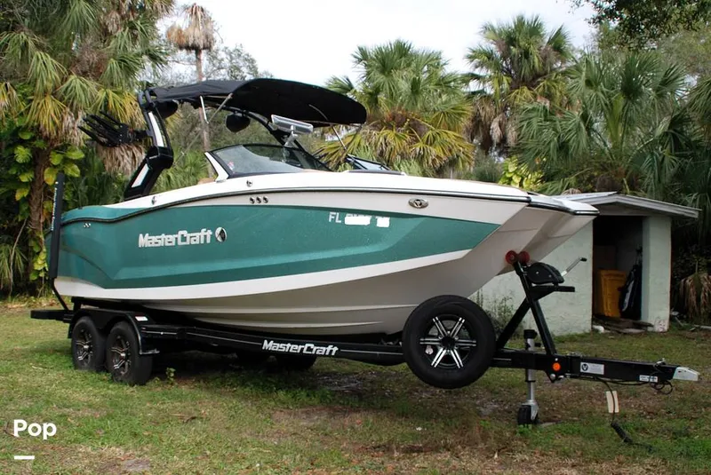 Slide: The Image of Mastercraft X22 Saltwater Edition 2022 - 13597160