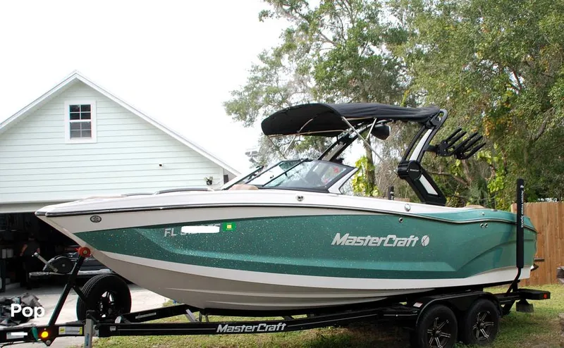 Slide: The Image of Mastercraft X22 Saltwater Edition 2022 - 13597165