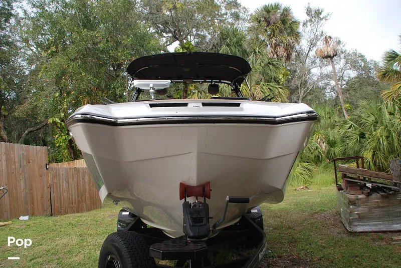 Slide: The Image of Mastercraft X22 Saltwater Edition 2022 - 13597172