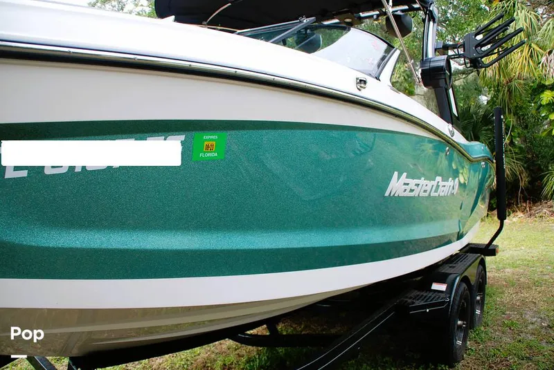 Slide: The Image of Mastercraft X22 Saltwater Edition 2022 - 13597179