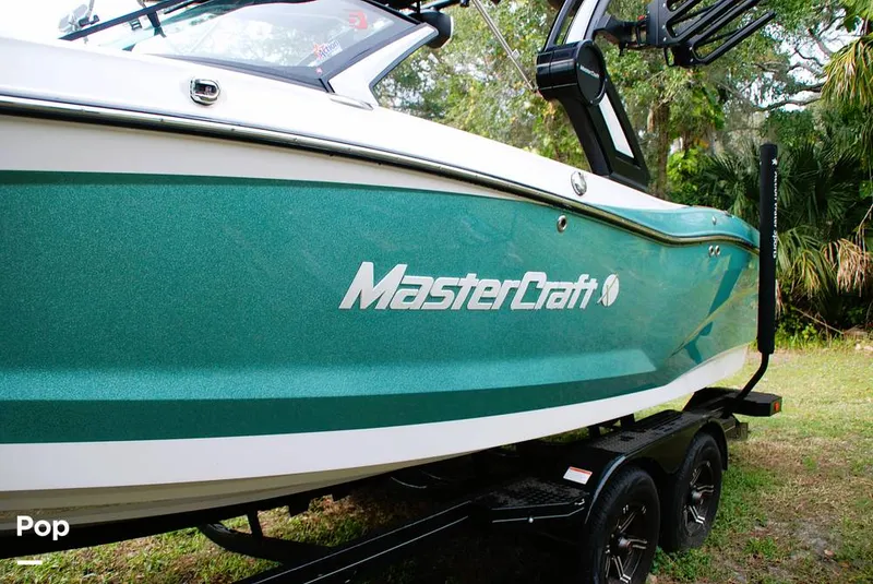 Slide: The Image of Mastercraft X22 Saltwater Edition 2022 - 13597180