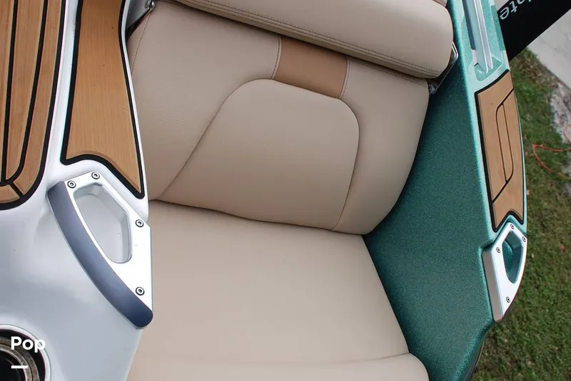 Slide: The Image of Mastercraft X22 Saltwater Edition 2022 - 13597208