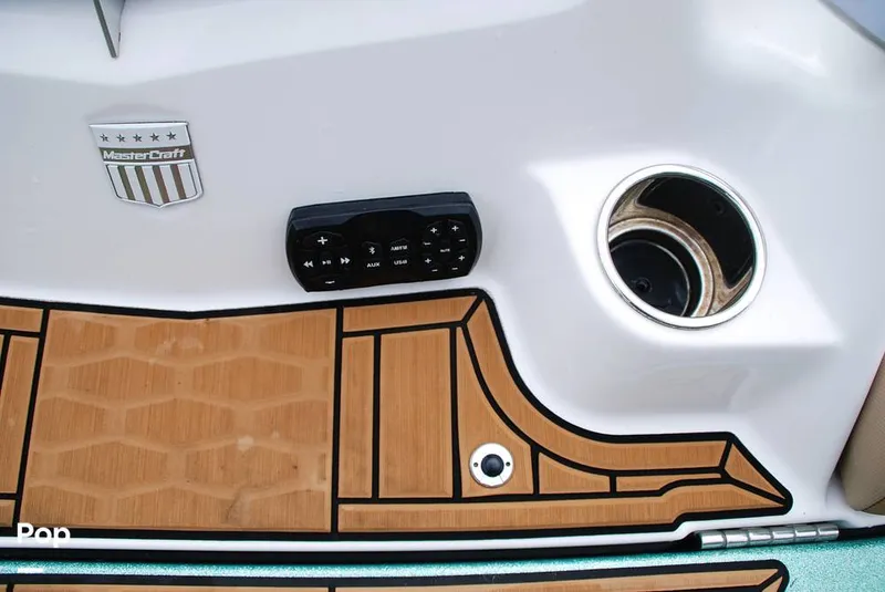 Slide: The Image of Mastercraft X22 Saltwater Edition 2022 - 13597210