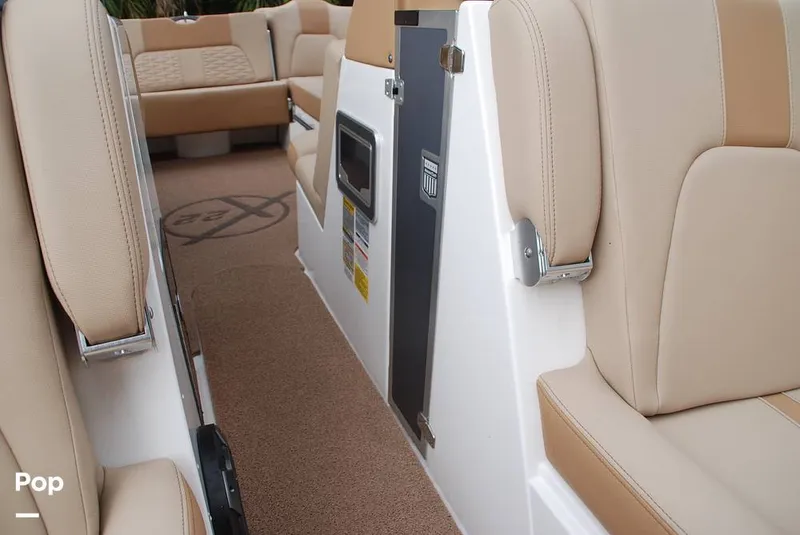 Slide: The Image of Mastercraft X22 Saltwater Edition 2022 - 13597230