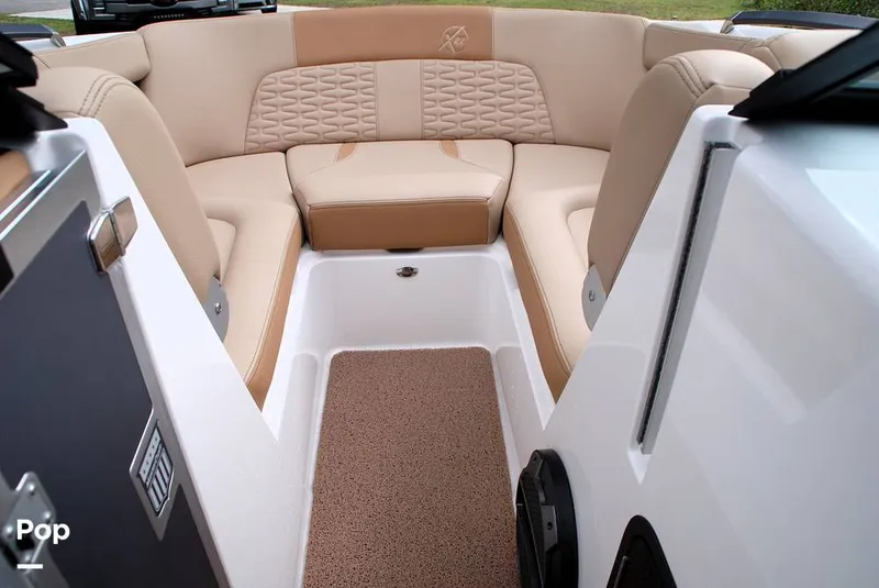 Slide: The Image of Mastercraft X22 Saltwater Edition 2022 - 13597240