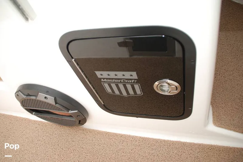 Slide: The Image of Mastercraft X22 Saltwater Edition 2022 - 13597244