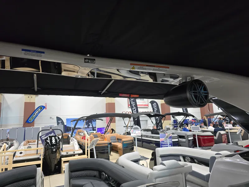 Slide: The Image of Harris Grand Mariner 250 2026 - 30