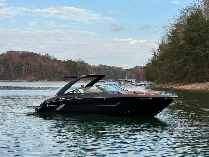 Slide: The Image of Cruisers Yachts 338 CX SB 2022 - 11