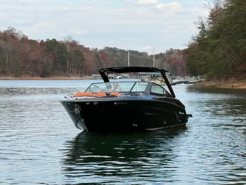 Slide: The Image of Cruisers Yachts 338 CX SB 2022 - 14