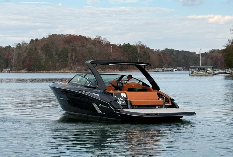 Slide: The Image of Cruisers Yachts 338 CX SB 2022 - 5