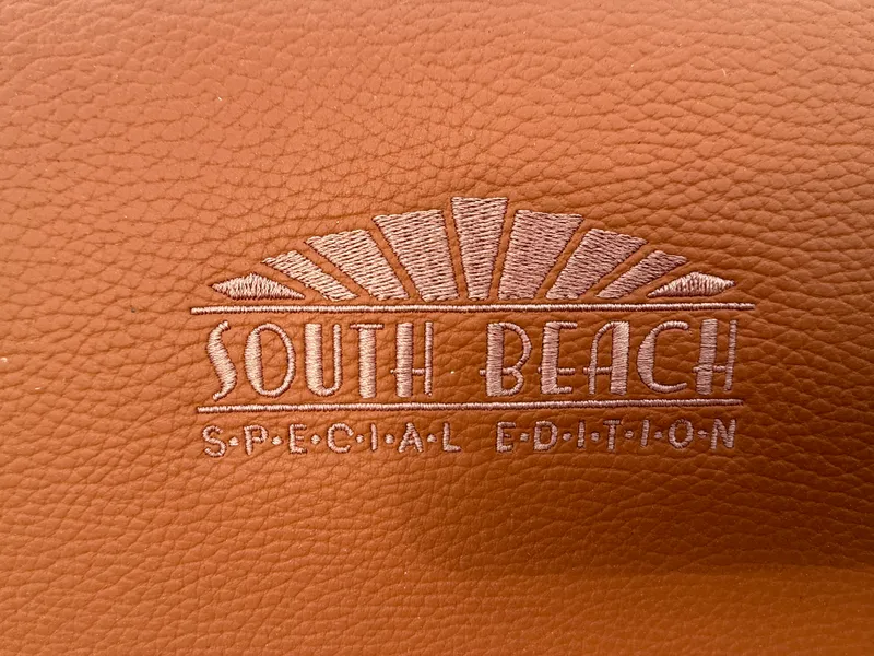 Slide: The Image of Cruisers Yachts 338 CX SB 2022 - 52