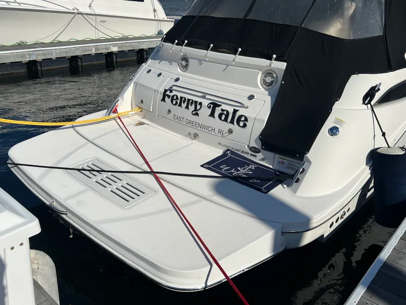 Slide: The Image of Sea Ray 350 SUNDANCER 2018 - 4