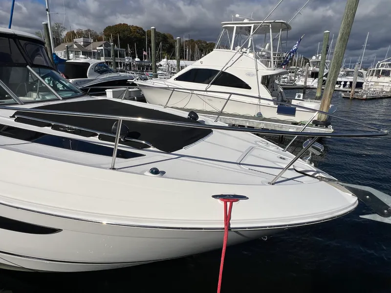Slide: The Image of Sea Ray 350 SUNDANCER 2018 - 6