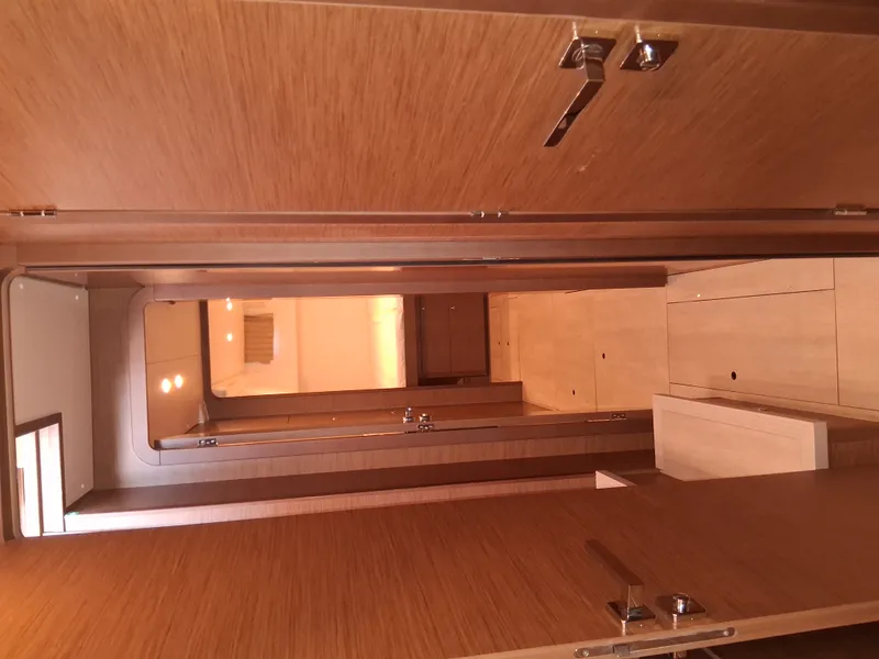 Slide: The Image of Lagoon 450 F 2019 - 18