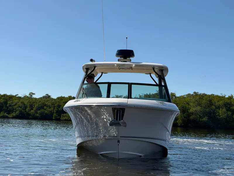 Slide: The Image of Boston Whaler 280 VANTAGE 2022 - 3