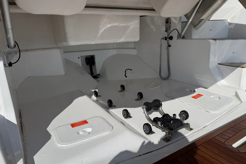 Slide: The Image of Azimut Atlantis 43 2019 - 14