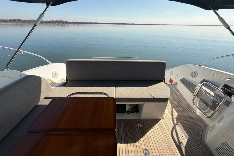 Slide: The Image of Azimut Atlantis 43 2019 - 23