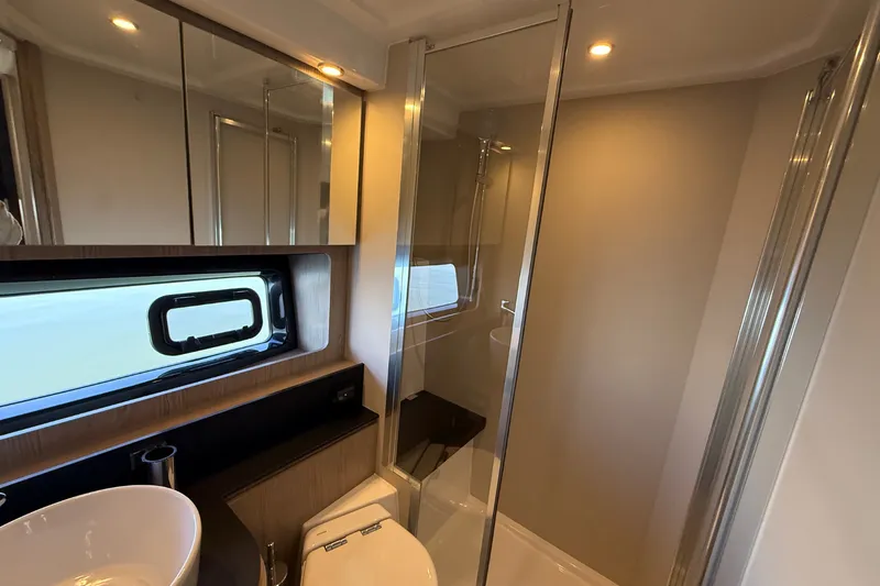 Slide: The Image of Azimut Atlantis 43 2019 - 79