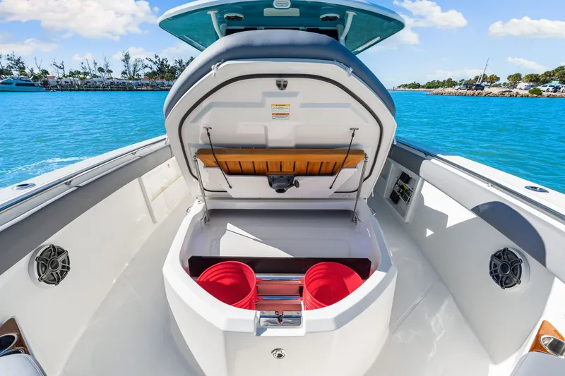 Slide: The Image of Boston Whaler 360 Outrage 2026 - 72