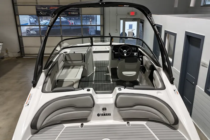 Slide: The Image of Yamaha AR190 2026 - 14