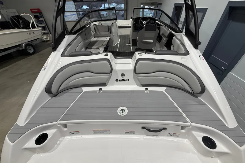 Slide: The Image of Yamaha AR190 2026 - 10